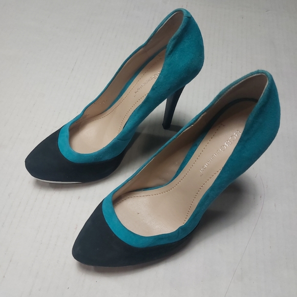 BCBGenaration Blue and Black Leather Upper Suede like Material High Heels Shoes - Picture 4 of 15